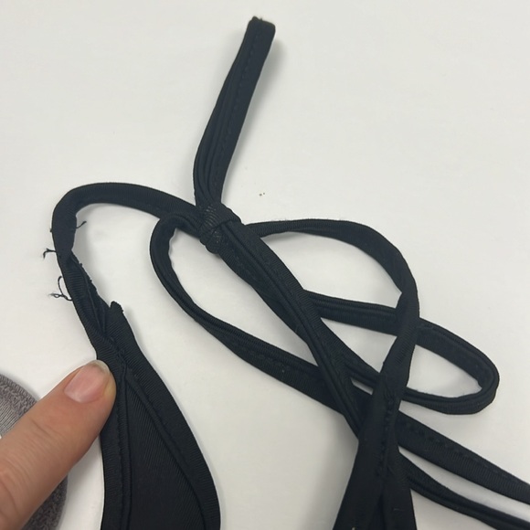 β¨4π $20 β¨ Bundle of 3 crop tops stretch top set black grey small medium - Picture 14 of 14